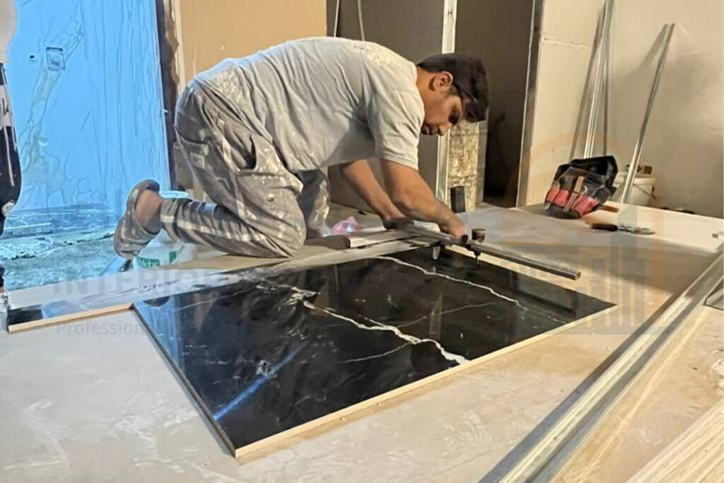 اجرای اسلب کف و بدنه سرویس بهداشتی کلینیک زیبایی جردن